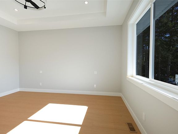 5th image of 2284 Ashlee Rd