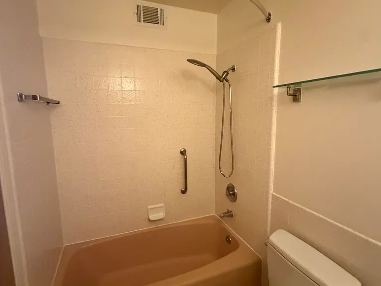 60 Eureka St #305 — Photo 7