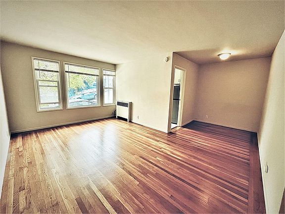 5th image of 790 Church St APT 210
