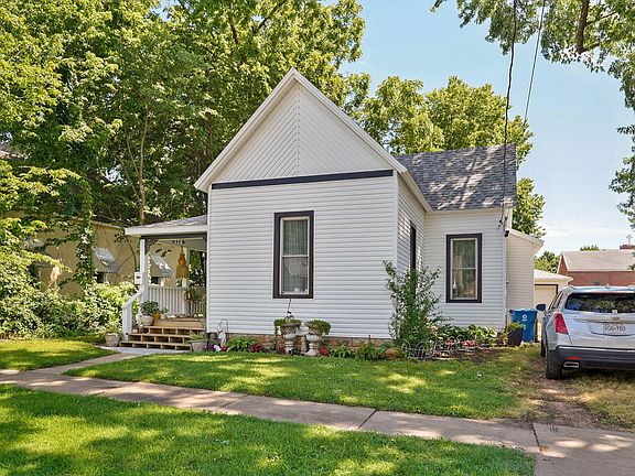 2nd image of 528 W Webster Street