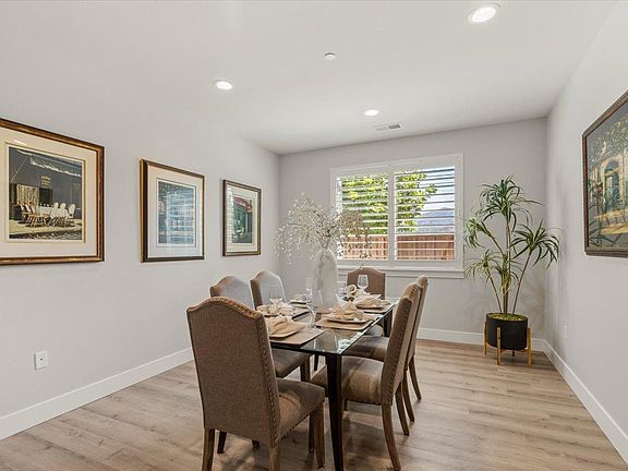 4th image of 237 Cypress Ln