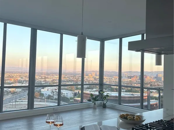 9 Macarthur Pl Unit 2102, Santa Ana, CA 92707