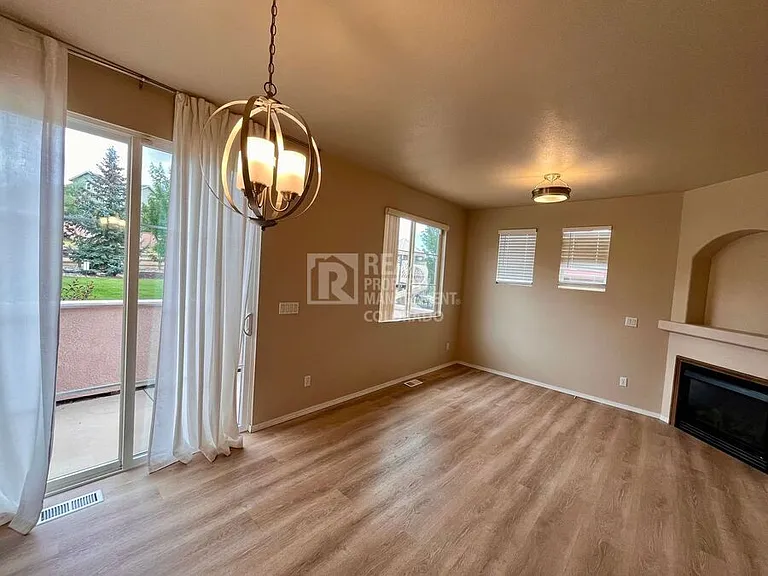4794 Sand Mountain Point — Photo 8