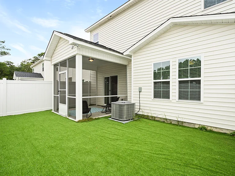 124 Bridge Point Cir — Photo 39