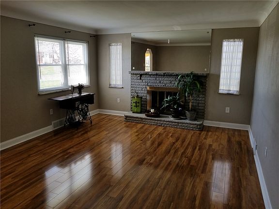 2nd image of 104 Queen Dr
