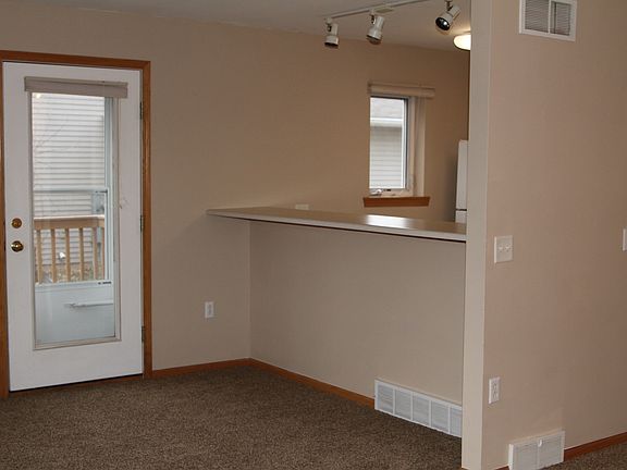5th image of 6103 White Pine Way