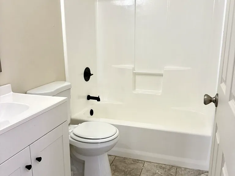 73 Cedar St #B4 — Photo 5