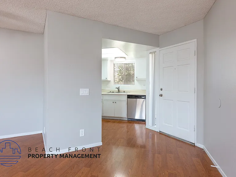 7739 Bradwelll Ave. — Photo 9