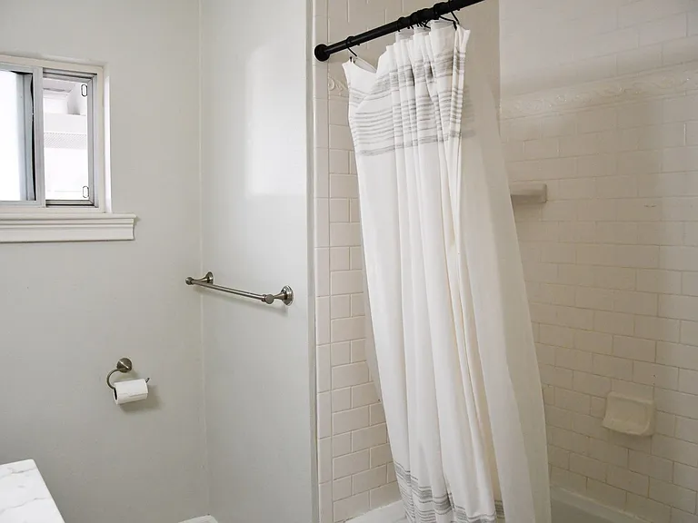 1210 E Oakmont Ave — Photo 25