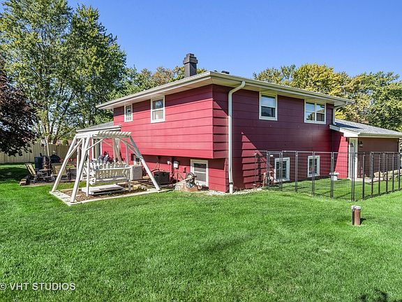 4th image of 17434 Cedar Ct