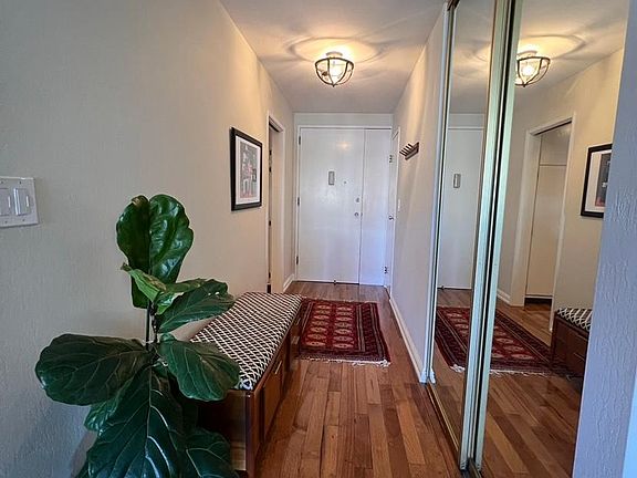 5th image of 728 Elm St APT 208