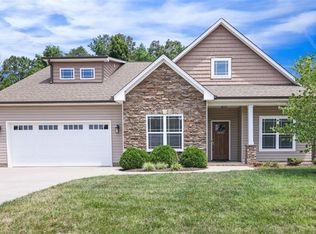 7074 Smokerise Ln, Kernersville, NC 27284