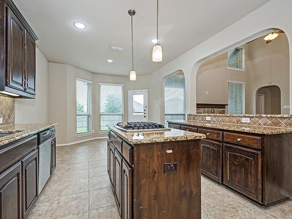 4th image of 2408 Silverthorn Ct