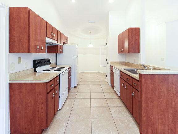2nd image of 765 Marion Oaks Trl
