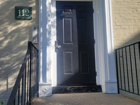 112 Woodside Green 2B, Stamford, CT 06901