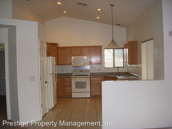 3rd image of 7618 S Hinds Willow Way