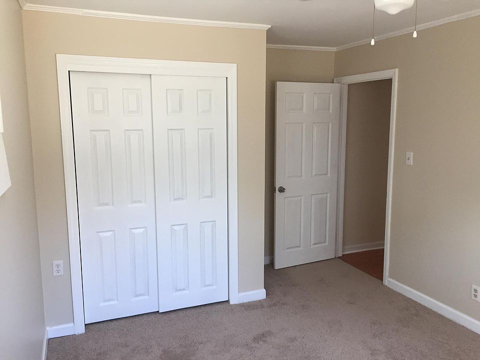 2nd image of 1408 Buffaloe Rd