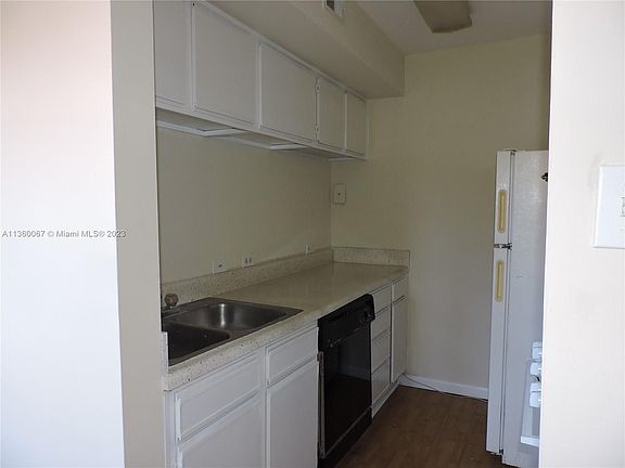 3rd image of 15295 SW 107th Ln APT 1011