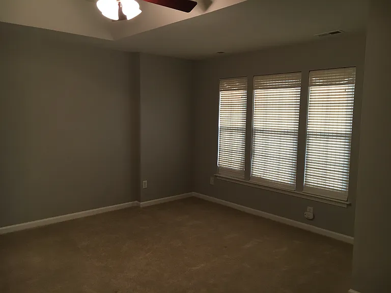 17819 Delmas Dr — Photo 7