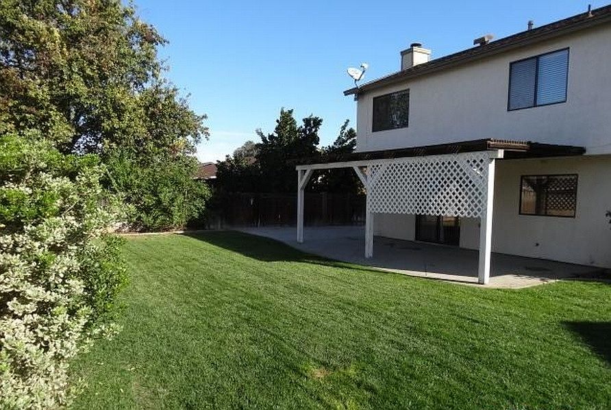 2nd image of 29625 Greenhill Dr