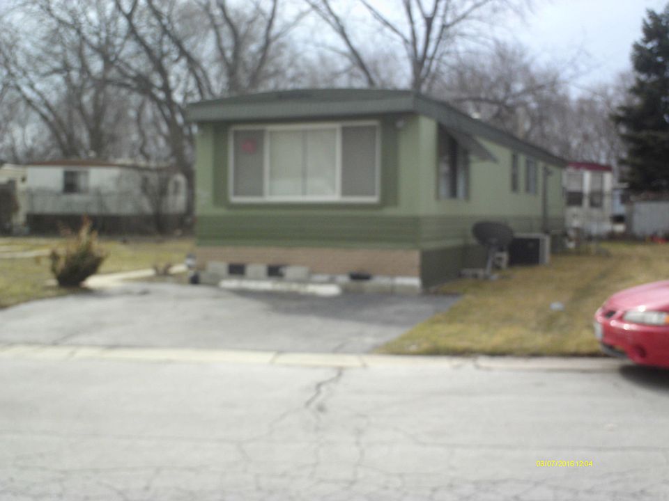 2nd image of 166 Jennifer Ln