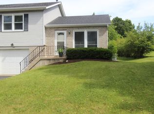 763 Saint Johns Rd, Woodstock, IL 60098