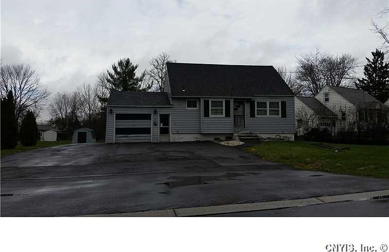 1st image of 99 Chestnut Hill Dr