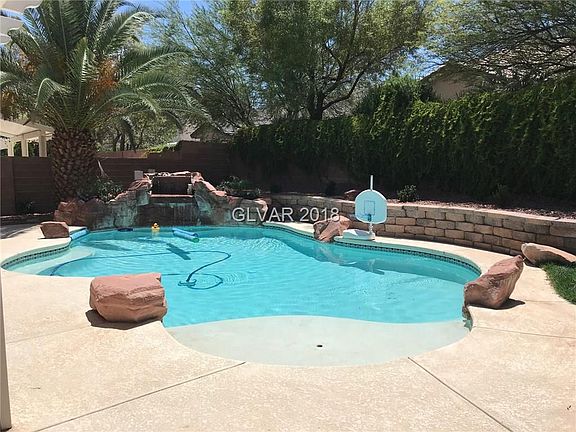 2nd image of 7933 Orchard Port Ave