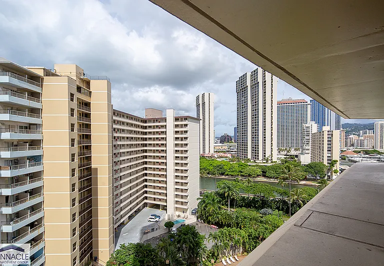 1700 Ala Moana Blvd #1402 — Photo 12