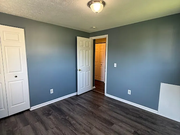 3009 Coventry Blvd NE — Photo 11