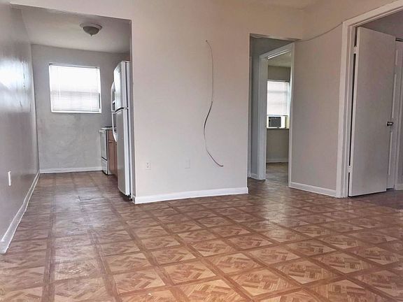 3rd image of 1801 NW 2nd Ct #1805-302