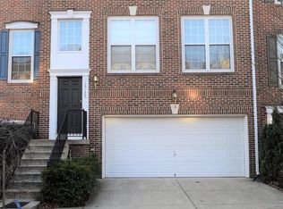 13133 Rose Petal Cir, Herndon, VA 20171