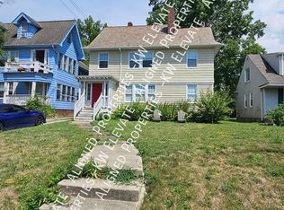 2425 Lee Rd APT 2, Cleveland, OH 44118