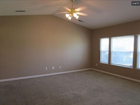 2nd image of 967 Golf Ave