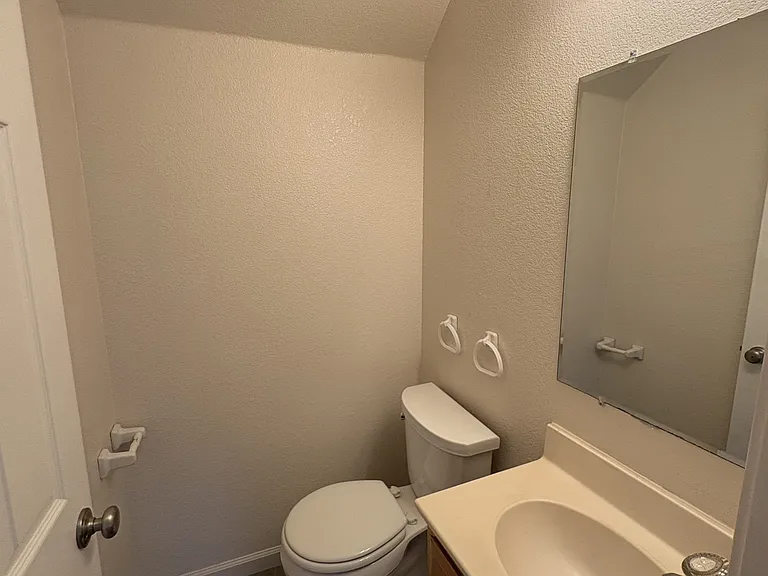 1748 Mount Olive Dr — Photo 6
