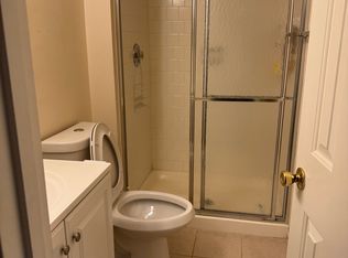 119 Prosperity Ave SE APT C, Leesburg, VA 20175