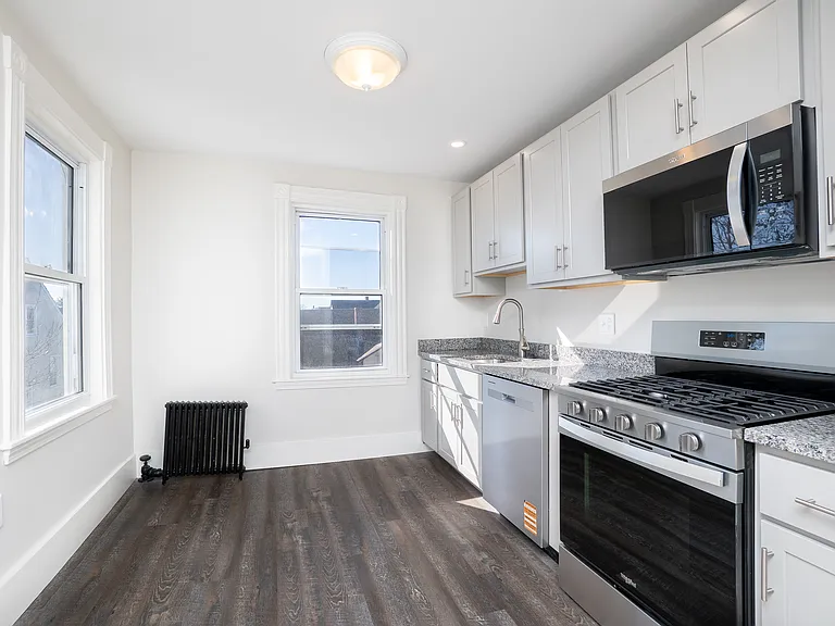 180 Shirley St #3 — Photo 7