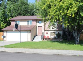 863 Coachman Dr, Idaho Falls, ID 83402