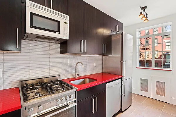 Rented by Compass | media 8