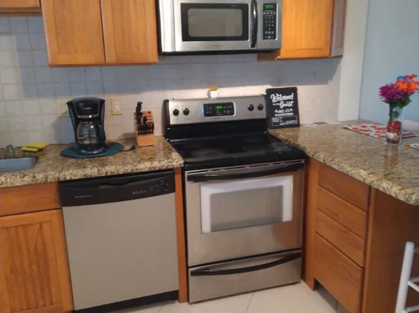 2508 Bay Dr, Pompano Beach, FL