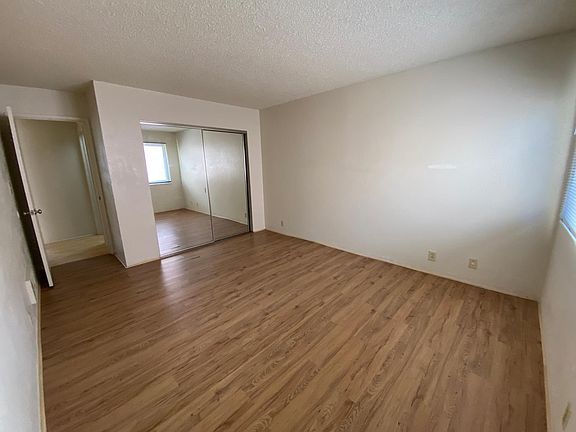 5th image of 1072 Huntington Ave E #3