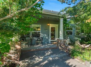21062 Desert Woods Dr, Bend, OR 97702