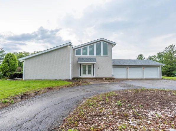 25636 N Stoney Kirk Ct, Lake Zurich, IL 60047