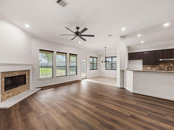 5th image of 18843 Maverick Ranch Rd E