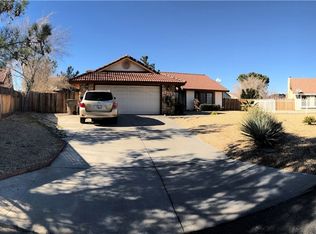 8660 Valley View Dr, Hesperia, CA 92344