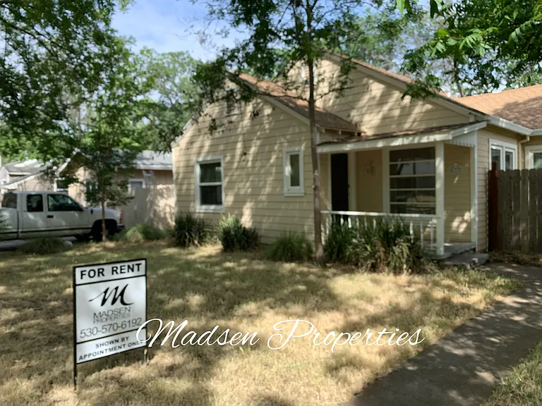 432 W 1st Ave — Photo 1