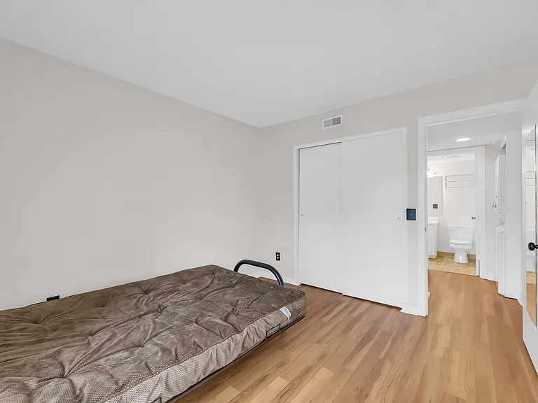 435 Salt Marsh Cir #19F — Photo 17