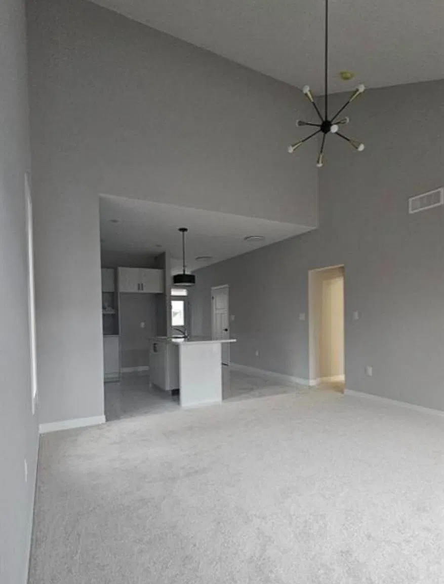 5 bed, $3,300 — Photo 4