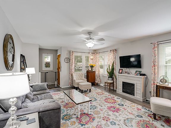 5th image of 2205 Peirce Ave