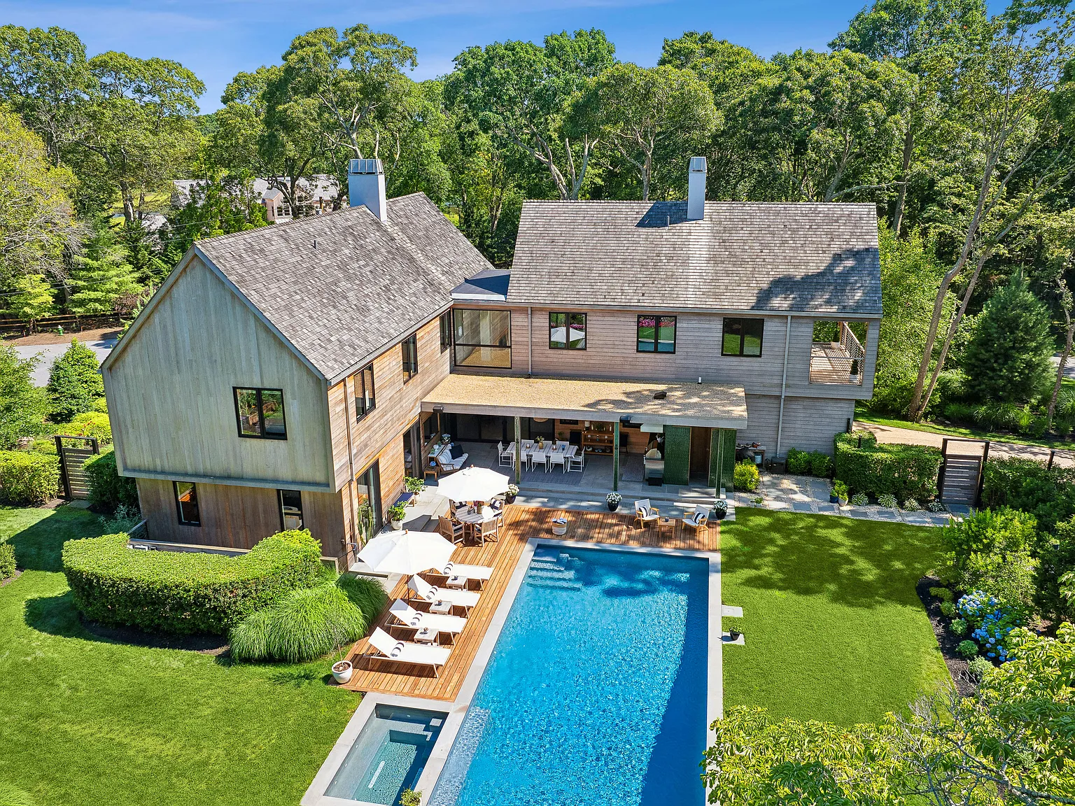 Spectacular North Haven 5 Bedroom — Photo 1